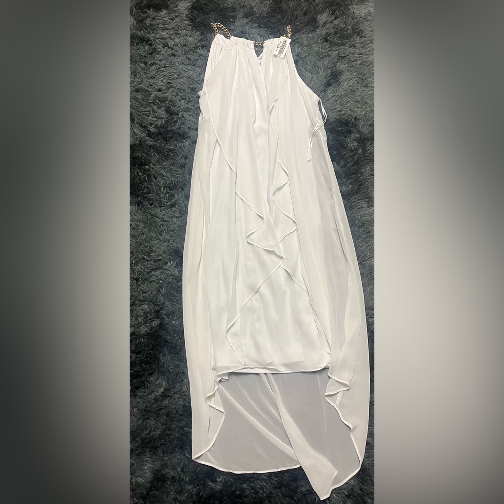 Medium white dress